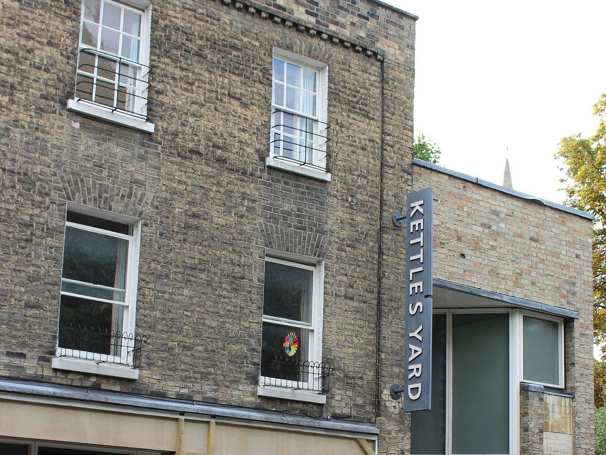 The brick front of Kettle's Yard on Castle Street with its name sign